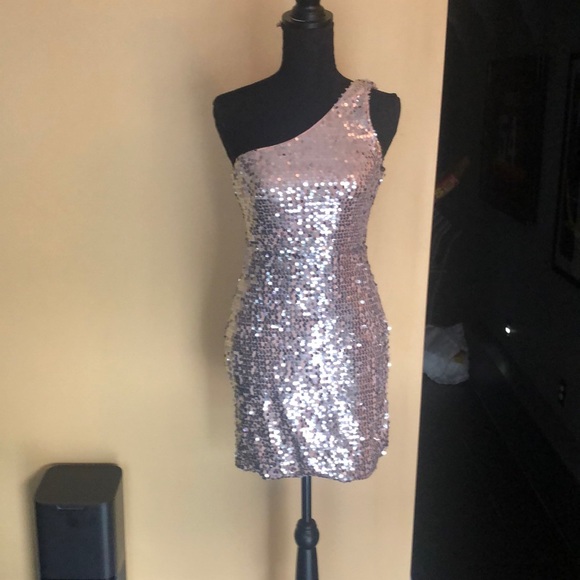 AUW Dresses & Skirts - Mini sequin dress